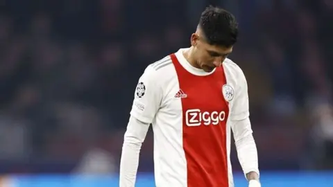 Edson Álvarez: Ajax canceló amistoso ante el Frankfurt por brote de Covid-19