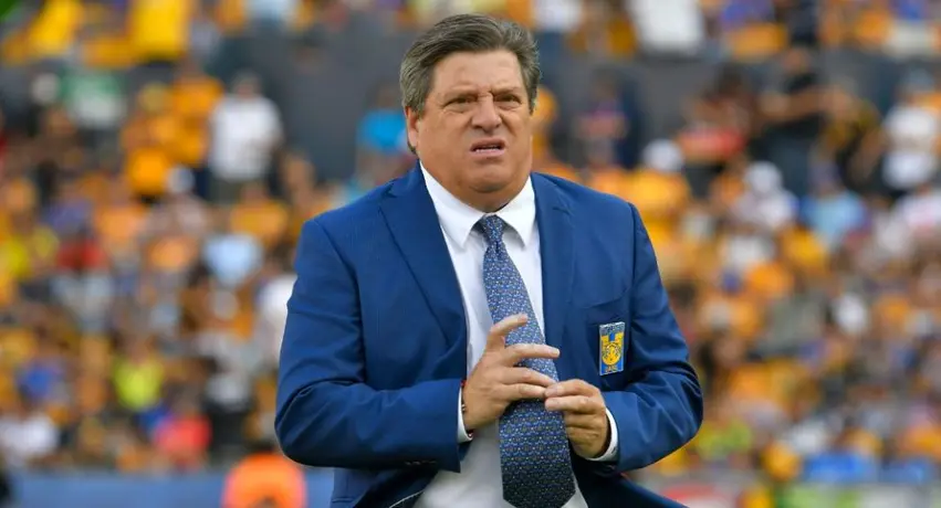 Miguel Herrera: Revelan video del robo de más de 400 mil pesos a casa del Piojo