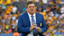 Miguel Herrera: Revelan video del robo de más de 400 mil pesos a casa del Piojo