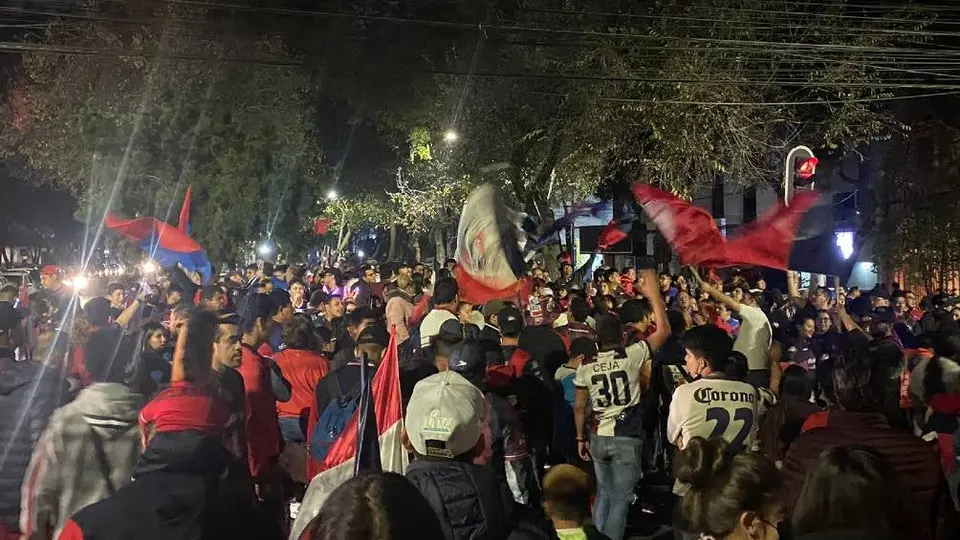 Atlante: Afición celebró el título con el equipo en la Placa Conmemorativa