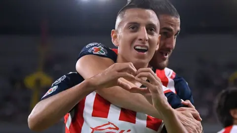 Roberto Alvarado: 'Que se cuiden los equipos a los que Chivas va a enfrentar'