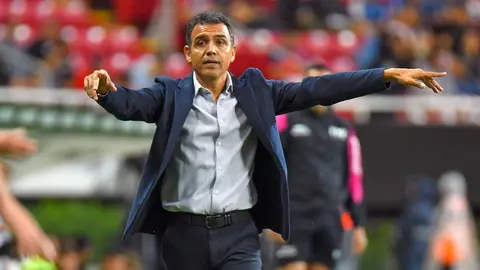 Ricardo Peláez sobre Cadena: 'Era importante su continuidad por la congruencia que tiene con Chivas'