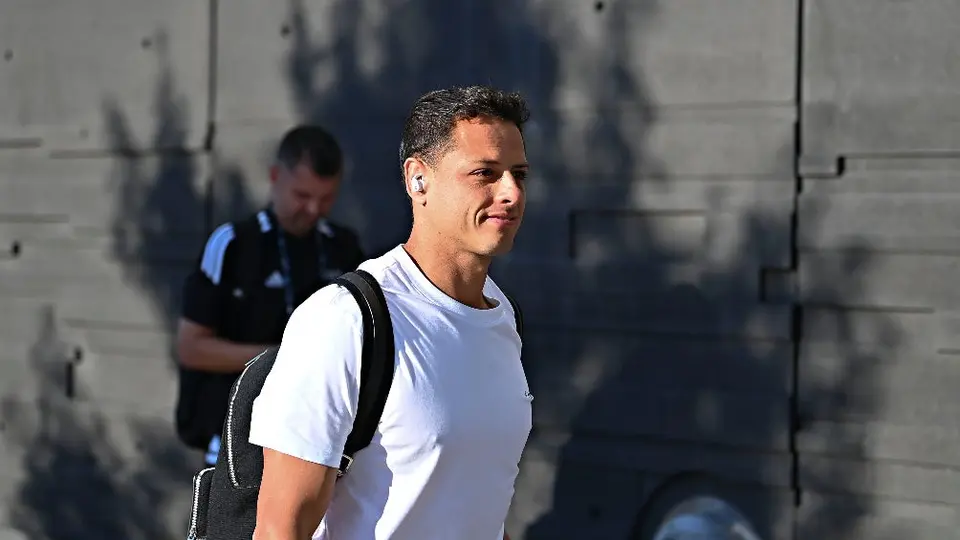Tata no 'descarta' a Chicharito en Qatar tras cuestionamiento de Caramelo: 'Vamos a ver'
