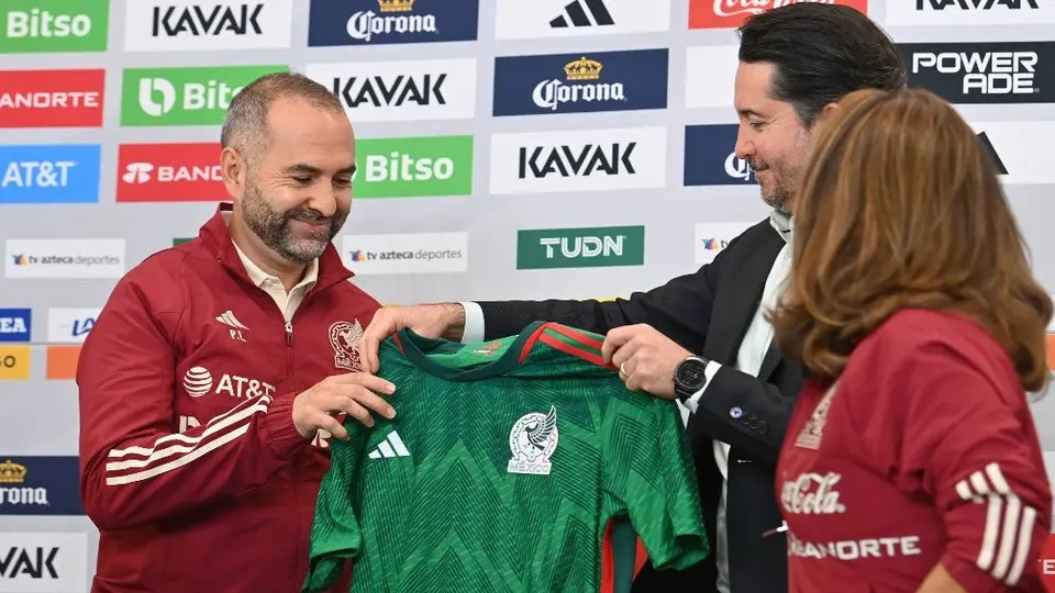 Pedro López en su presentación como DT del Tri Femenil: 'Podemos ser referente mundial'