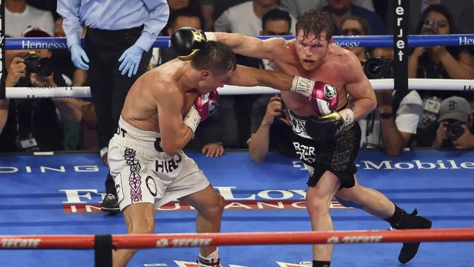 Leonardo Riaño: 'Canelo y su equipo esperaron a que Golovkin cumpliera 40 años'