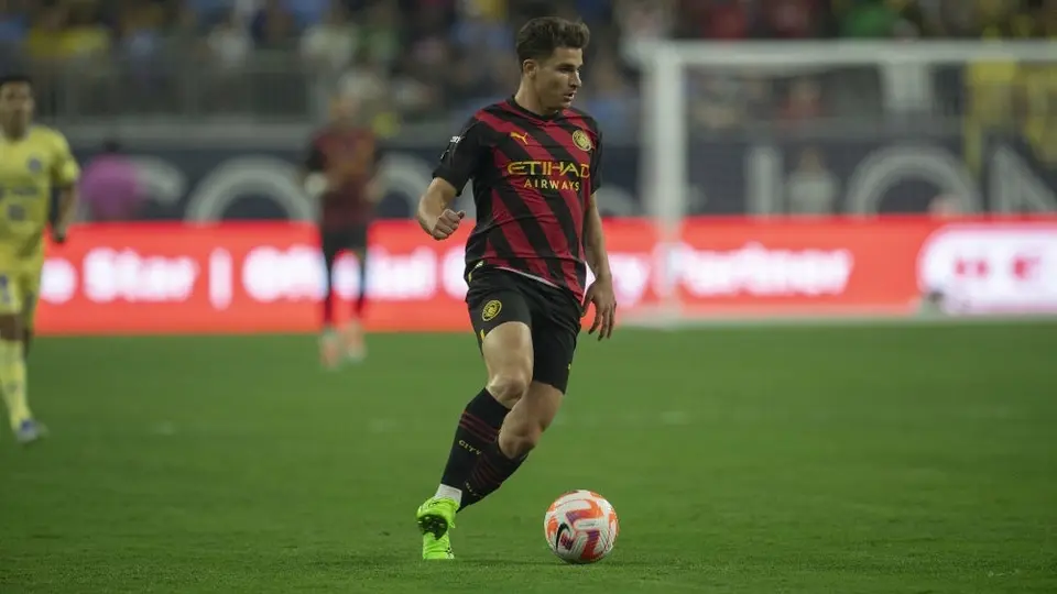 Manchester City: Pep Guardiola aseguró que Julián Álvarez será complementario para Haaland