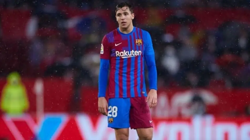 Barcelona: Nico González extendió contrato, pero se va de préstamo al Valencia