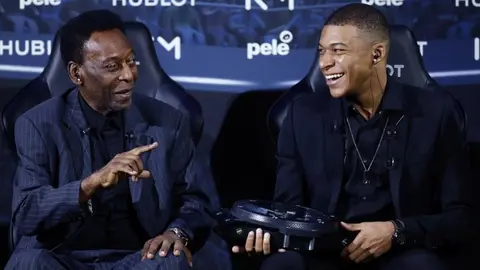 Pelé: Fue internado por presencia de edema e insuficiencia cardiaca