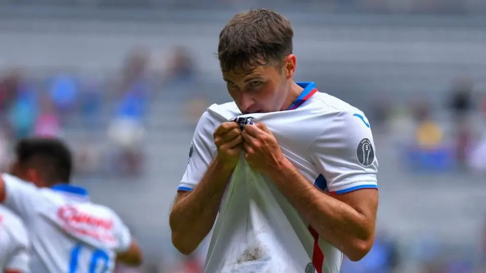 Santiago Giménez: 'Me voy con una gran imagen de Cruz Azul, es un equipo hermoso'