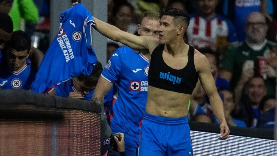 Cruz Azul afianzó localía en el Repechaje tras imponerse a Chivas