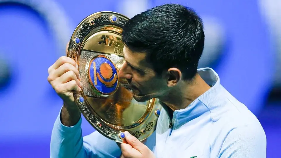Novak Djokovic: Sumó su tercer título ATP consecutivo en Astaná tras derrotar a Tsitsipas