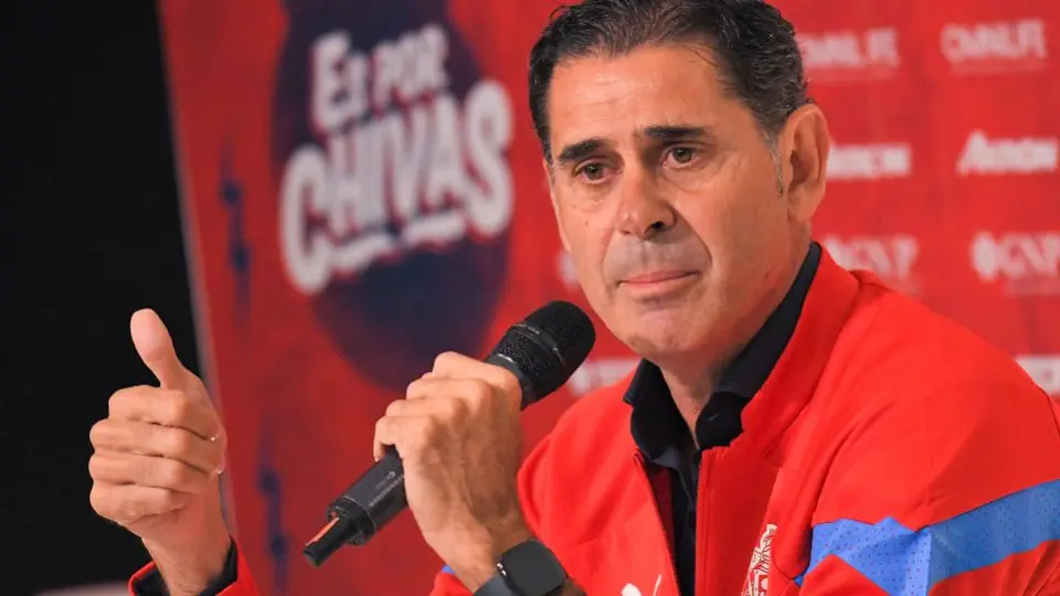 Fernando Hierro reveló las claves para su gestión en Chivas; busca explotar Fuerzas Básicas