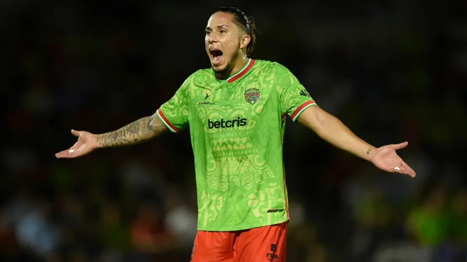 Carlos Salcedo: Volvió a encender las redes sociales por polémico mensaje sobre Tigres