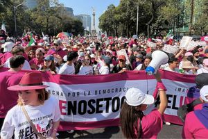 Saldo blanco en la Marcha en favor del INE que convocó a 11 mil personas