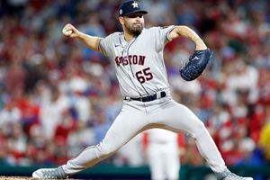 MLB: José Urquidy se convirtió en el décimo séptimo mexicano en coronarse en Ligas Mayores