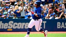 Alejandro Kirk: Cuadrangular 14 de la campaña en triunfo de Blue Jays ante Cardinals