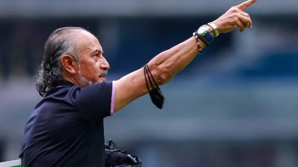 “Potro” Gutiérrez cerca de Cruz Azul tras crisis de resultados