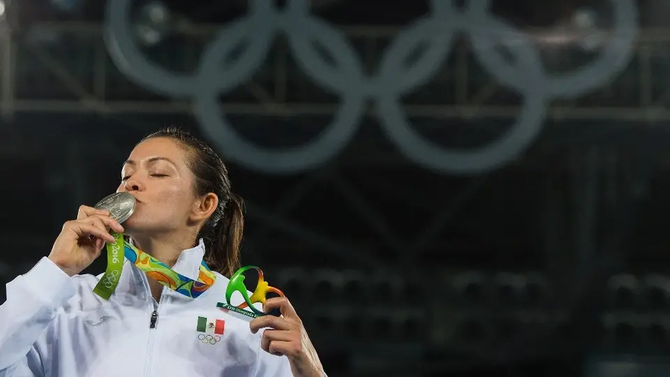 María del Rosario Espinoza reveló que será mamá por primera vez