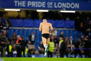Premier League: Mateo Kovacic salió del campo semidesnudo tras partido del Chelsea