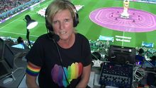 Qatar 2022: Comentarista alemana portó colores de la bandera LGBT en el EUA VS Gales