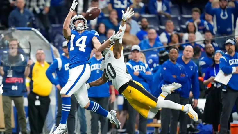 NFL: Pittsburgh se llevó el MNF al derrotar a Colts; Pickett lanzó para 174 yardas