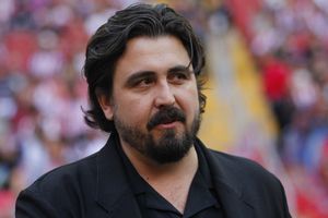 Amaury Vergara: Estuvo con Canelo en Las Vegas mientras las Chivas perdían vs América