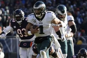 NFL: Jalen Hurts podría perderse el juego ante los Cowboys por lesión
