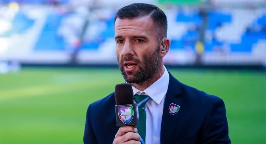 Tito Villa: Fanático confundió al exjugador con Edgar Méndez y lo tachó de 'sangrón'