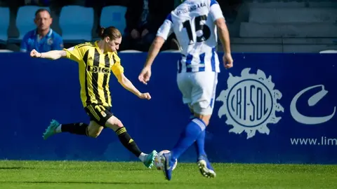 Marcelo Flores y Alonso Aceves: Avanzan de ronda en la Copa del Rey con el Real Oviedo