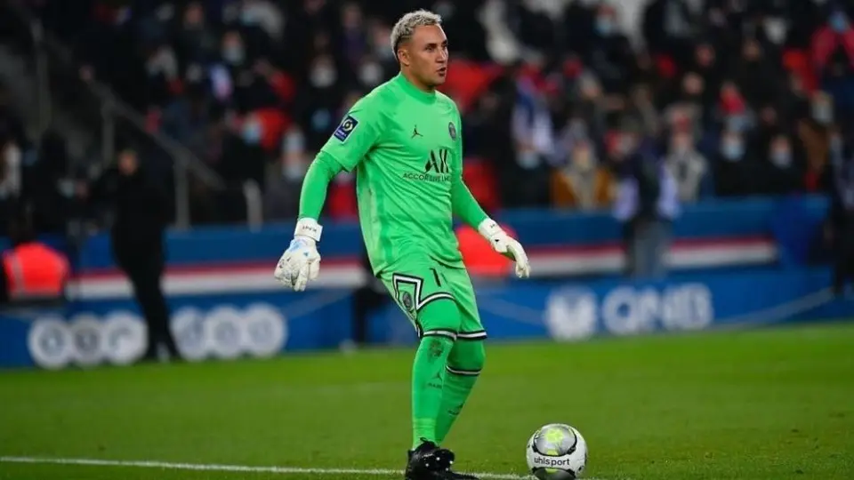 Keylor Navas: Napoli contempla convertir al tico en compañero del Chucky Lozano