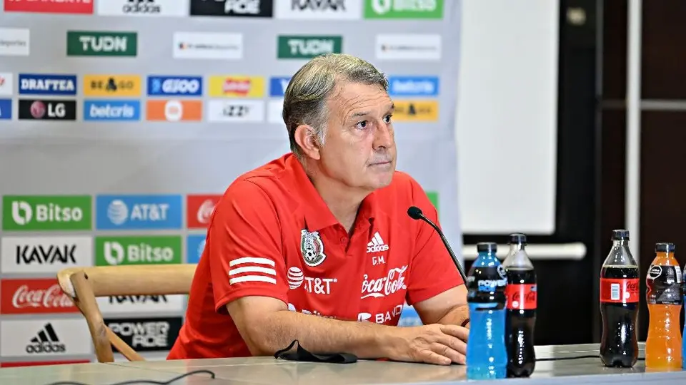 Nacho Hierro defendió al Tata Martino sobre presuntos descuidos con el Tricolor