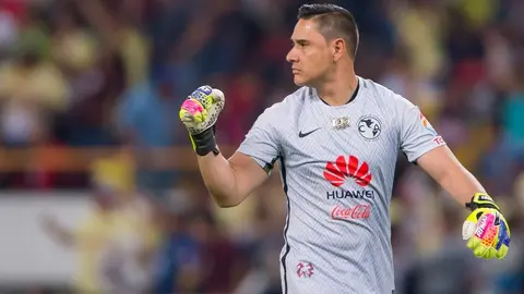 Moisés Muñoz recordó cuando su mamá le rompió una playera de América para que no la usara