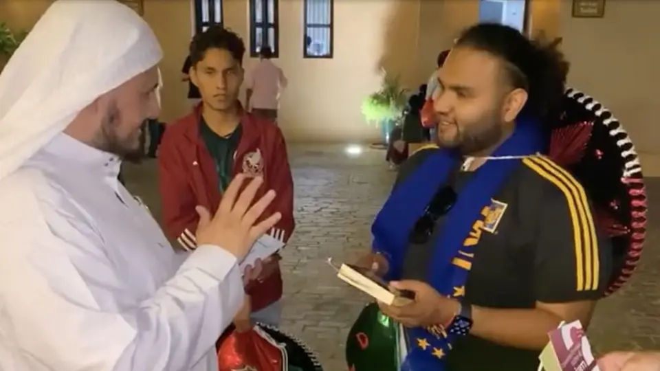 Aficionado de Tigres se convierte al Islam en Qatar 2022
