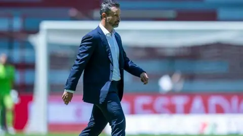 Rubén Rodríguez: 'Es más fácil que Dani Alves saque a Puente de Pumas a que sea banca'