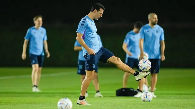 Scaloni prepara varios cambios en Argentina para duelo vs. Países Bajos