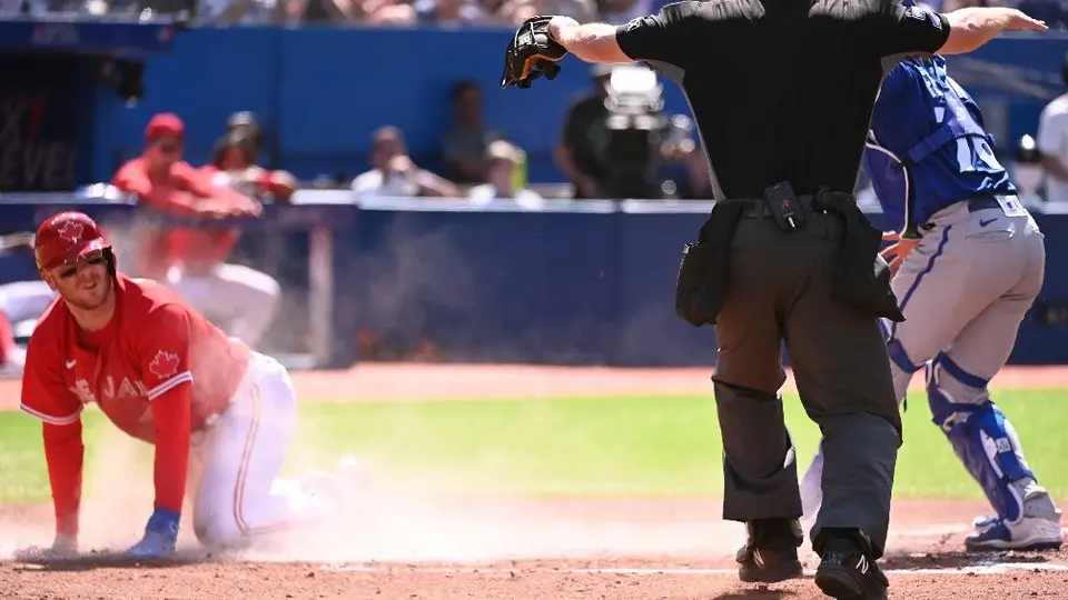 Alejandro Kirk: Par de imparables y una producida en triunfo de Blue Jays