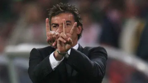 ¡Volvió el 'Bigotón'! La Volpe analizará partidos de la Liga MX por redes sociales