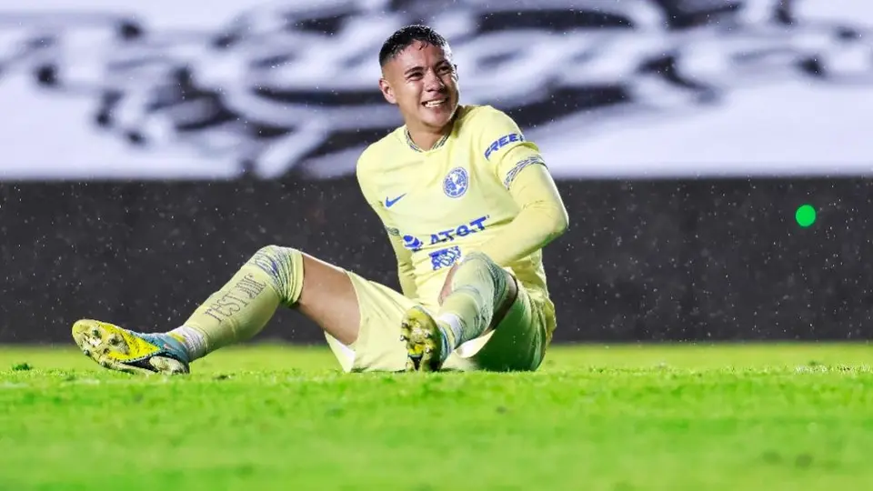 América: Solo fue un susto, Emilio Lara no sufrió una lesión de gravedad