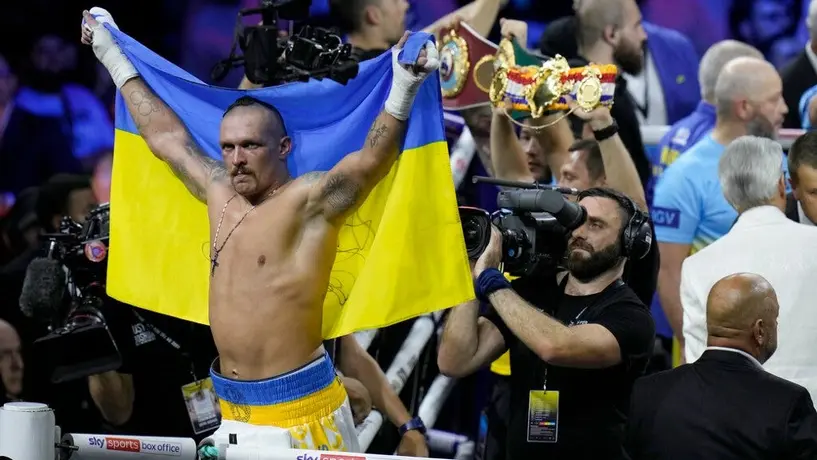 Oleksandr Usyk: Retuvo los títulos mundiales de los pesados tras vencer a Anthony Joshua