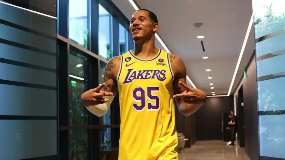 Juan Toscano entrenó por primera vez con los Lakers: 'Pondré el nombre de México en alto'