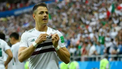 Chicharito a Hugo Sánchez: 'Cuando ya no pueda ayudar, me voy a retirar de la Selección'