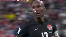 Qatar 2022: Atiba Hutchinson detuvo su hemorragia nasal con tampón