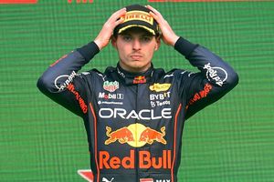 Verstappen lanza indirecta a Checo Pérez: 'No puedes vivir en un cuento de hadas'