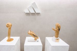 Adidas presenta trofeos que darán a los mejores jugadores del Mundial de Qatar 2022