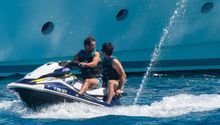 Rafa Nadal, tomó sus vacaciones en Islas Baleares y aceleró al máximo en una moto acuática