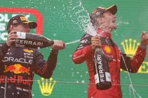 GP de Austria: Checo Pérez abandonó la carrera; Charles Leclerc ganó