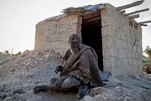 Murió Amou Haji, el hombre más sucio del mundo; pasó más de cinco décadas sin bañarse