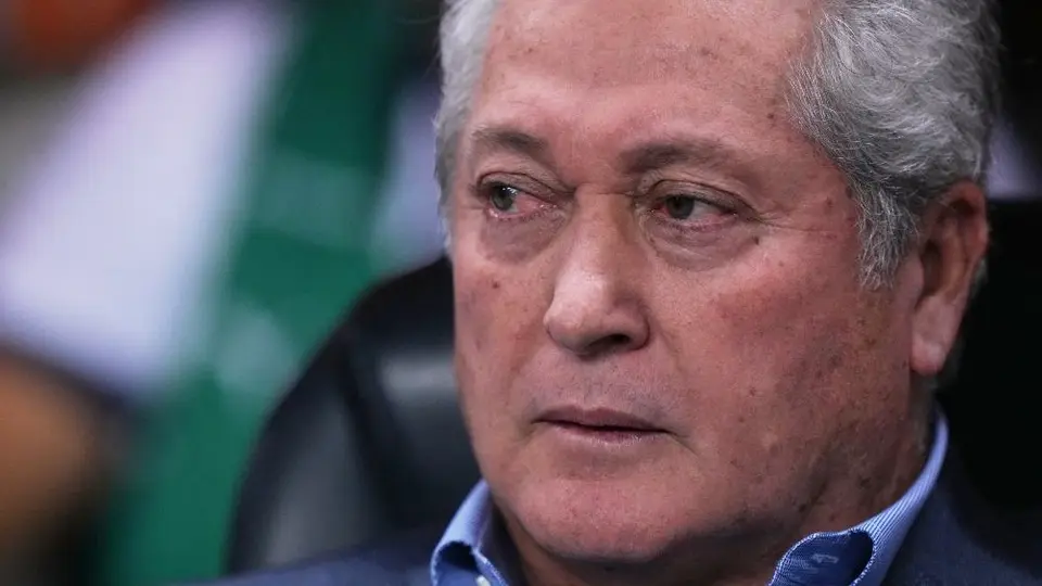 Monterrey: Víctor Manuel Vucetich abandona primer día de pretemporada por Covid-19