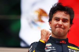 Checo Pérez: “Quiero ganar más carreras en el 2022”
