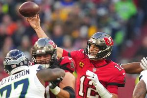 NFL: Tom Brady impuso nuevo récord en victoria de Tampa Bay ante Seattle en Alemania